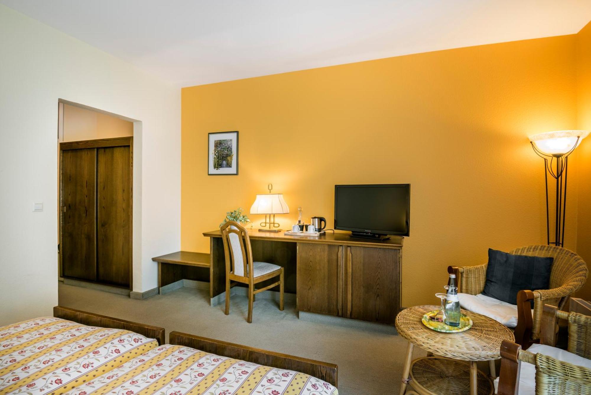 Hotel Restaurant Le Cigalon Waldbillig ภายนอก รูปภาพ